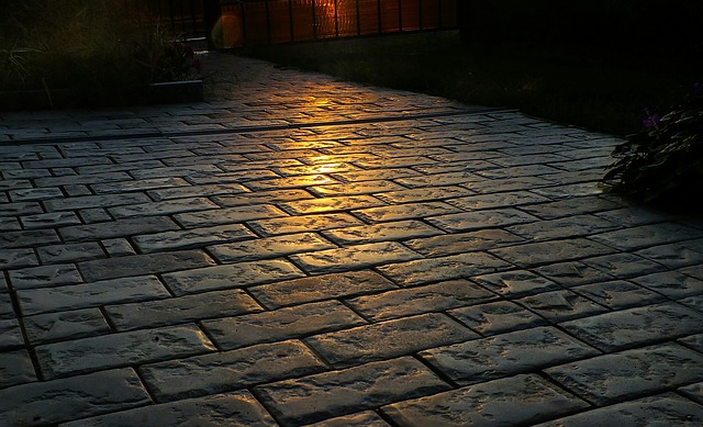 this is a picture of Sacramento imprinted concrete driveway
